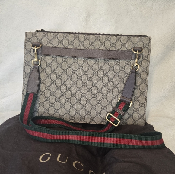 Gucci GG Limited Edition Supreme Courrier Messenger Crossbody Bag - Picture 11 of 12